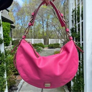 Women’s Dooney & Bourke Large Luna Crescent Hobo Shoulder Bag in Pebbled Leather